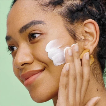 Shiseido WASO SHIKULIME Color Control Oil-Free Moisturizer 50 Ml 6 Shiseido WASO SHIKULIME Color Control Oil-Free Moisturizer 50 Ml – Bild 4