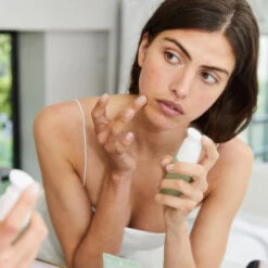 CAUDALIE Vinopure Serum Gegen Unreinheiten 30 Ml 10 CAUDALIE Vinopure Serum Gegen Unreinheiten 30 Ml -Kosmetikgeschäft 1404768 CAUDALIE Vinopure Serum gegen Unreinheiten 30 ml.1ad603c2