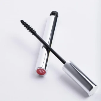 LONI BAUR Lash 02 Volume 7,5 G 5 LONI BAUR Lash 02 Volume 7,5 G – Bild 3