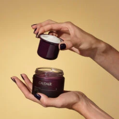 CAUDALIE Premier Cru Die Creme 50 Ml 11 CAUDALIE Premier Cru Die Creme 50 Ml -Kosmetikgeschäft 2575167 CAUDALIE Premier Cru Die Creme 50 ml.8b41fd79